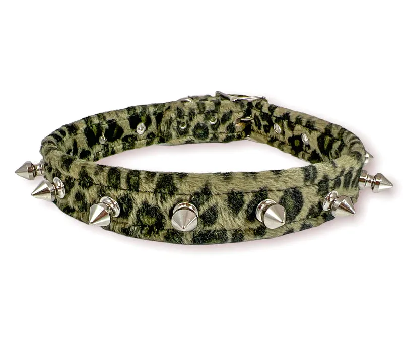 Green fuzzy Leopard Fabric Collar w/ Silver Spikes